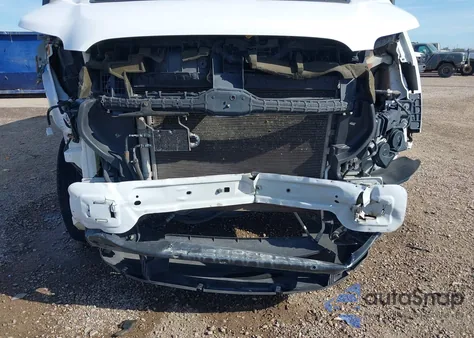 2017 Ford Transit-250 z USA, uszkodzony, nr VIN 1FTYR2CM9HKB56833